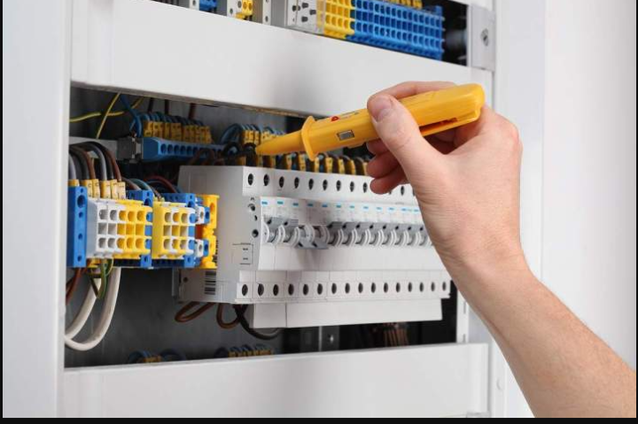 Électricien, Libourne