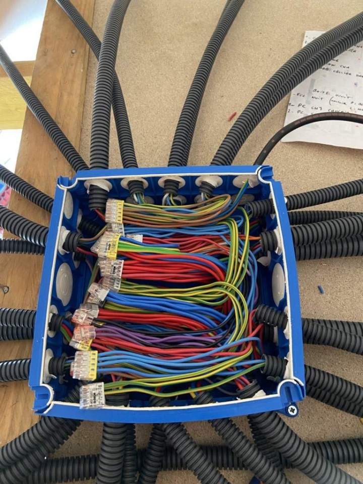 Réalisation travaux électriques 24 (3)